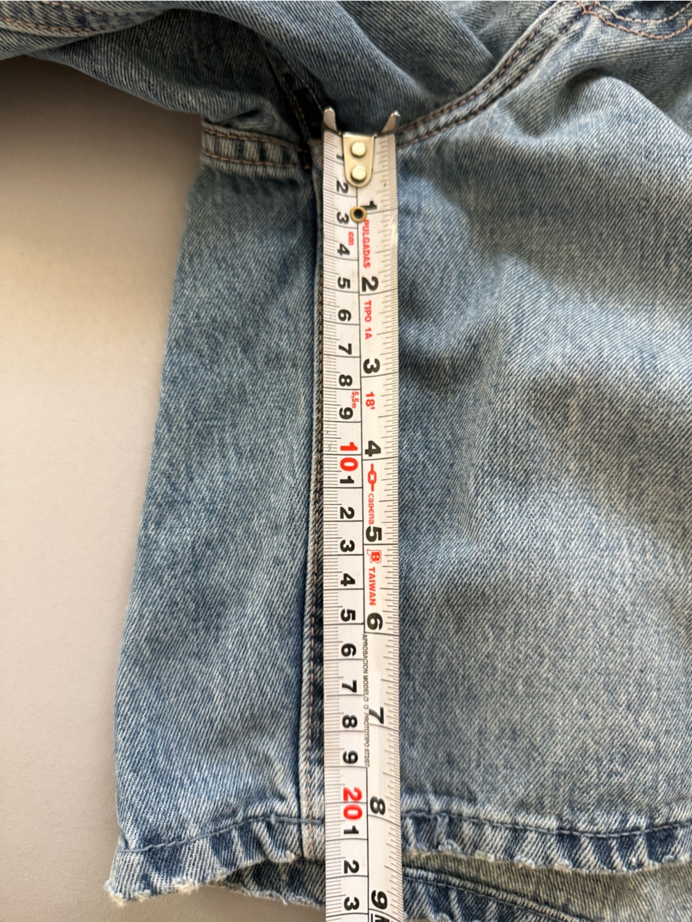 Hollister Low Rise Baggy Jort Denim Shorts Distressed Y2K Size 25 - Picture 7 of 7